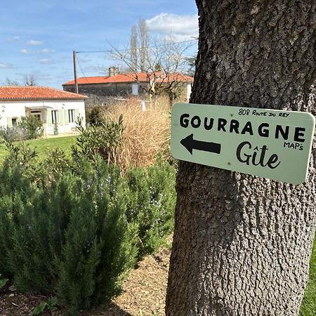 Maison De Vacances Gondrin Kültér fotó