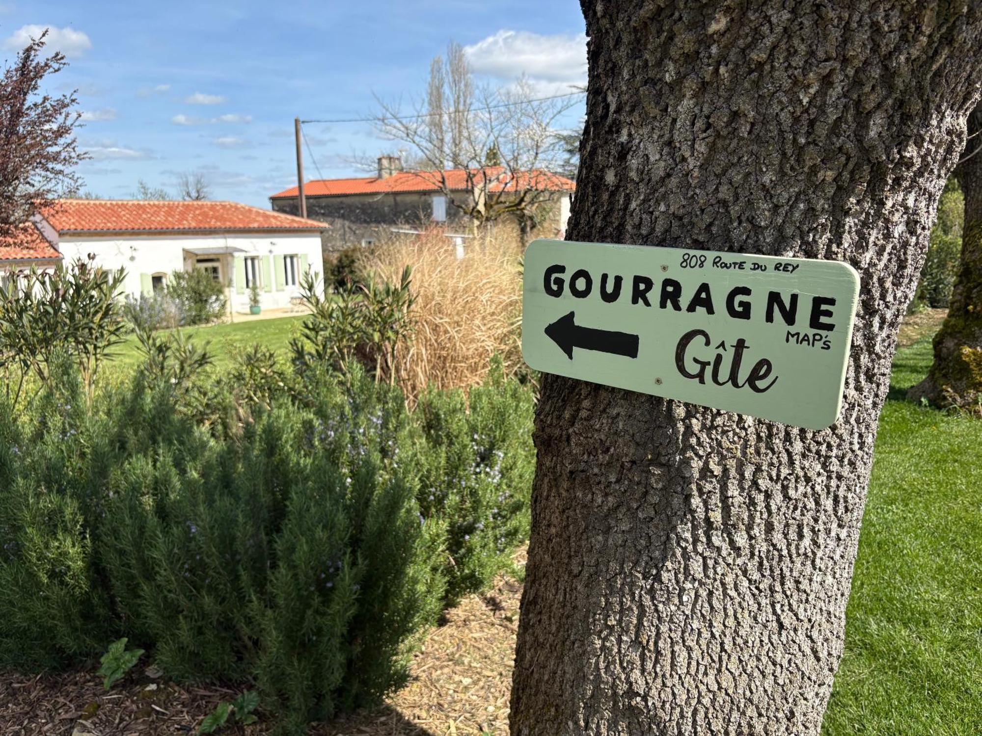 Maison De Vacances Gondrin Kültér fotó
